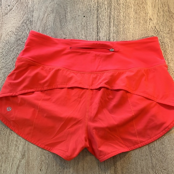 Lululemon Shorts Size 10 - Picture 3 of 3